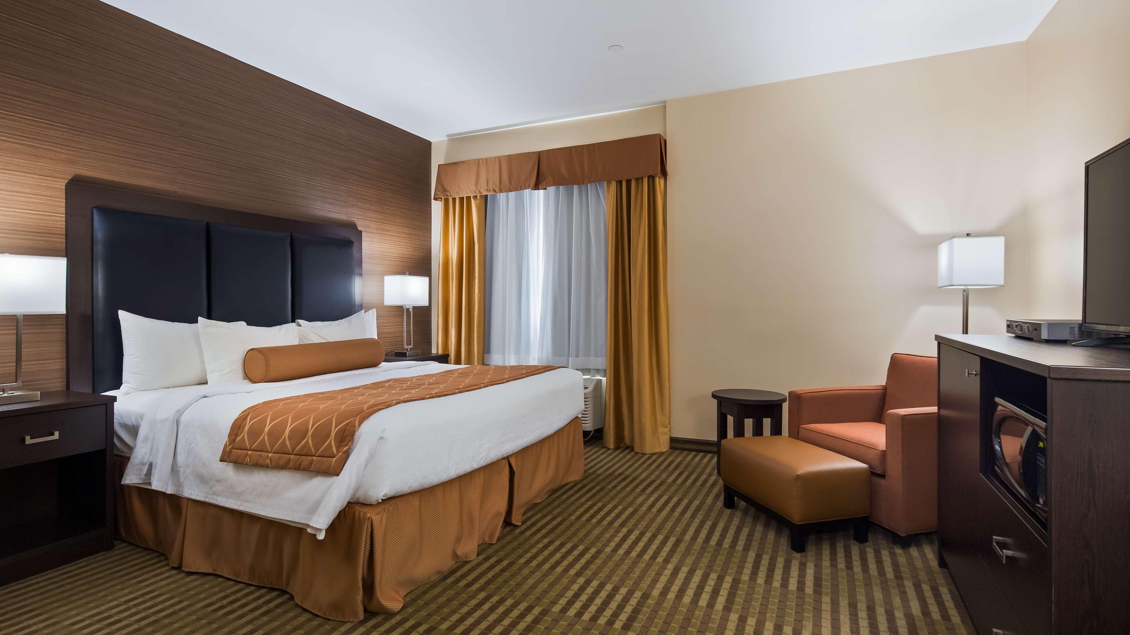 Best Western Plus Fergus Hotel Exterior foto