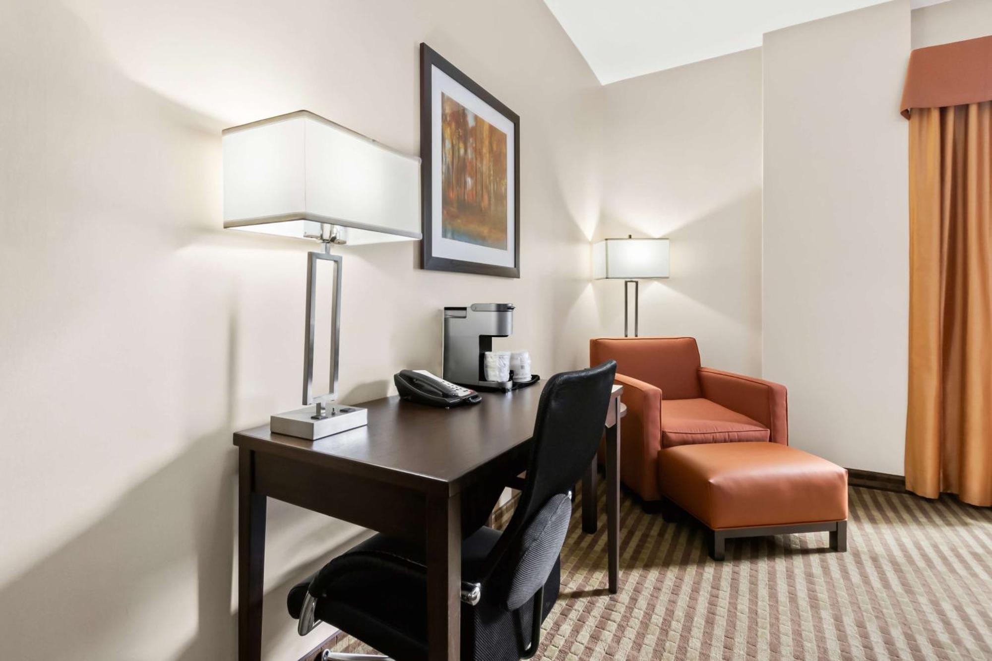 Best Western Plus Fergus Hotel Exterior foto